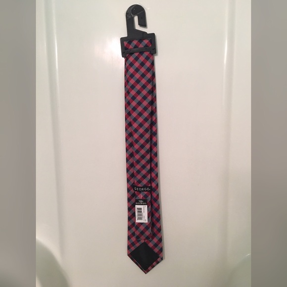 ❤️NWT Men’s Red & Blue Tie By George - Picture 3 of 6